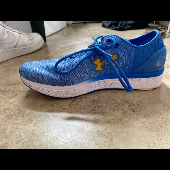 Running shoes - Picture 6 of 7